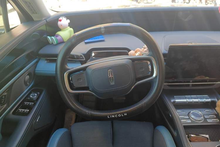 Used Lincoln Nautilus 2023 2.0T All-Wheel-Drive Zunrui Hybrid Version Steering Wheel