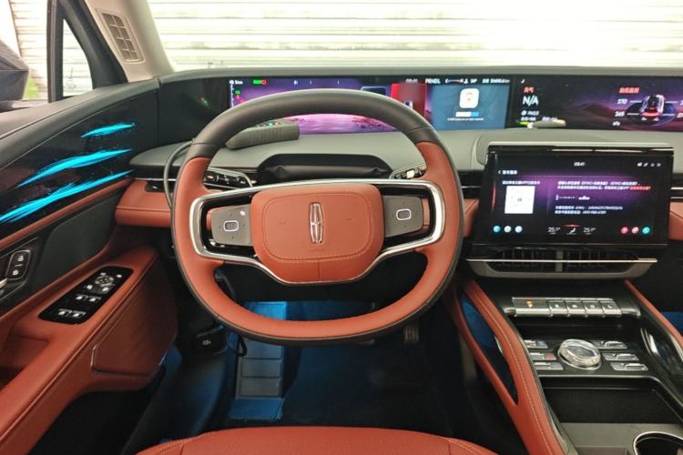 Used Lincoln Nautilus 2023 2.0T All-Wheel-Drive Luxury Hybrid Edition Steering Wheel