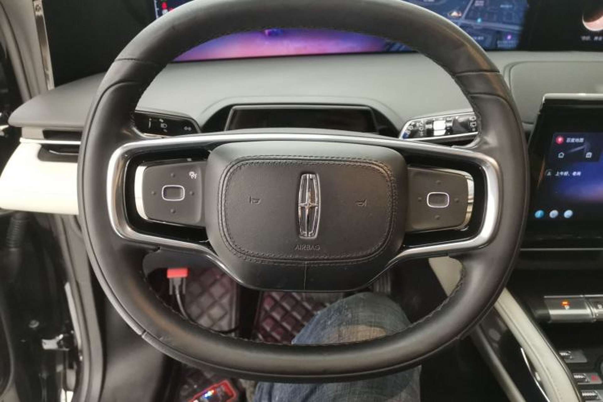 Used Lincoln Nautilus 2023 2.0T All-Wheel-Drive Luxury Edition Steering Wheel