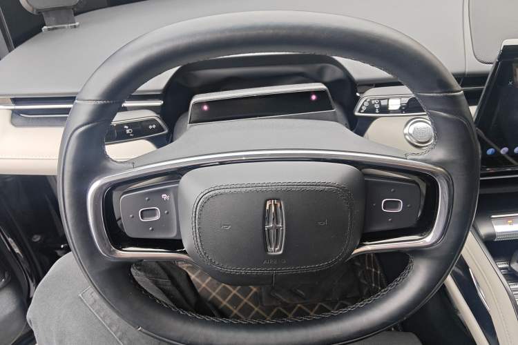 Used Lincoln Nautilus 2023 2.0T All-Wheel-Drive Zunrui Hybrid Version Steering Wheel