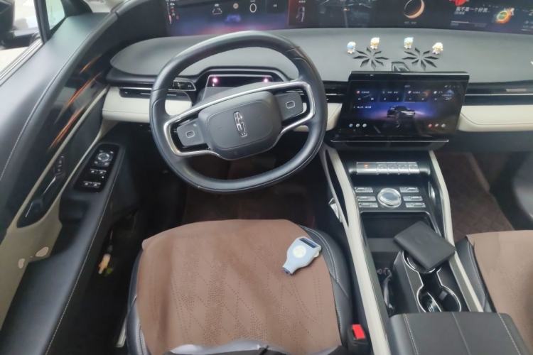 Used Lincoln Nautilus 2023 2.0T All-Wheel-Drive Luxury Edition Steering Wheel