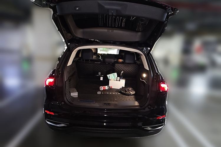 Used Lincoln Nautilus 2023 2.0T All-Wheel-Drive Luxury Edition Trunk