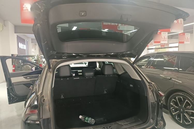 Used Lincoln Nautilus 2023 2.0T Four-Wheel Drive Luxury Edition Trunk