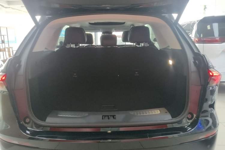 Used Lincoln Nautilus 2023 2.0T All-Wheel-Drive Zunrui Hybrid Version Trunk