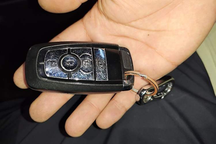 Used Lincoln Nautilus 2023 2.0T All-Wheel-Drive Luxury Edition Vehicle Key