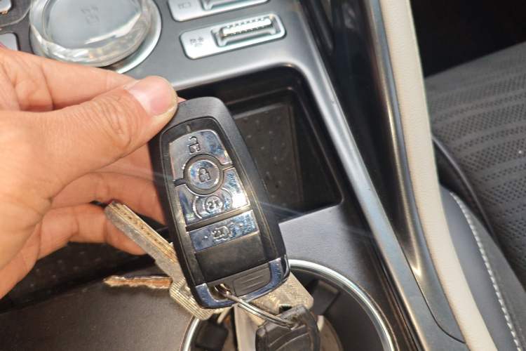 Used Lincoln Nautilus 2023 2.0T All-Wheel-Drive Zunrui Hybrid Version Vehicle Key