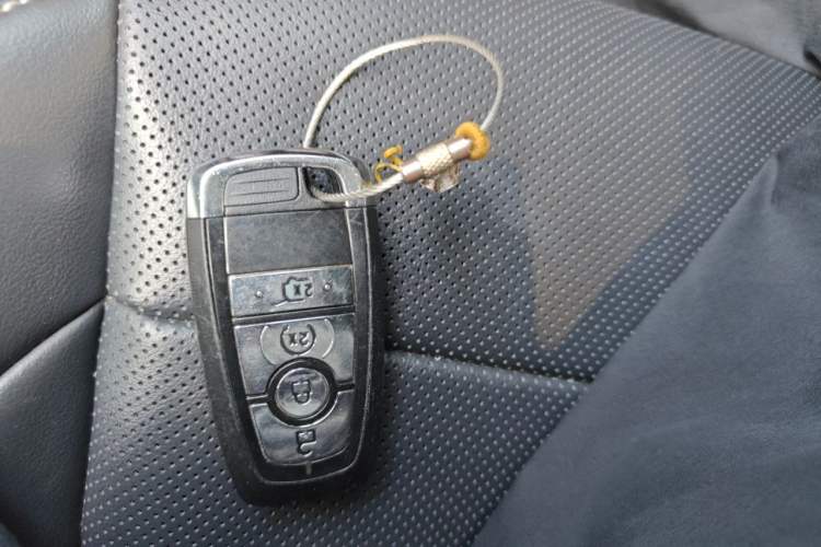 Used Lincoln Nautilus 2023 2.0T All-Wheel-Drive Luxury Edition Vehicle Key