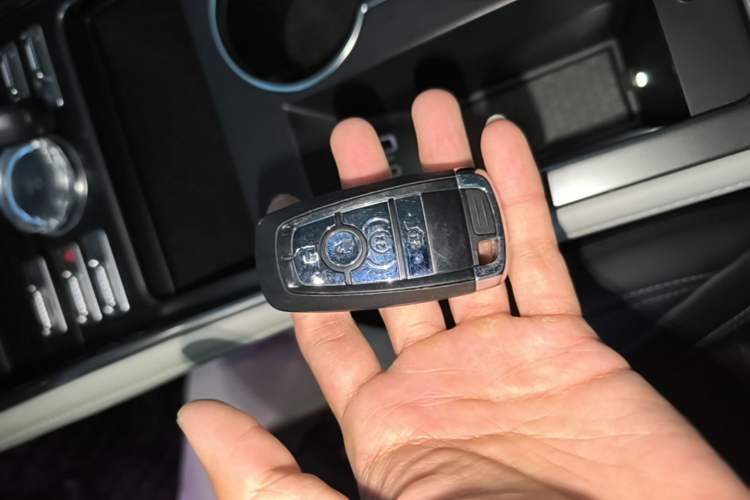 Used Lincoln Nautilus 2023 2.0T Four-Wheel Drive Luxury Edition Vehicle Key