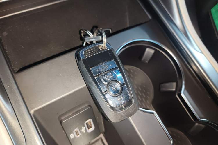 Used Lincoln Nautilus 2023 2.0T All-Wheel-Drive Luxury Edition Vehicle Key