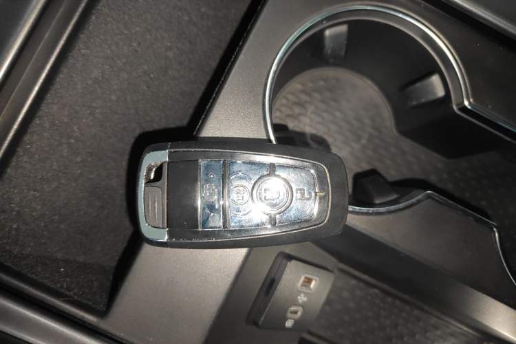 Used Lincoln Nautilus 2023 2.0T Four-Wheel Drive Luxury Edition Vehicle Key