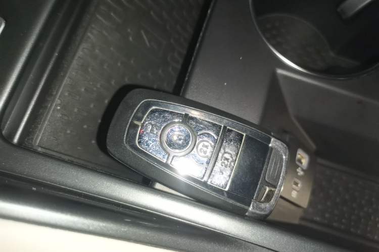 Used Lincoln Nautilus 2023 2.0T All-Wheel-Drive Zunrui Hybrid Version Vehicle Key