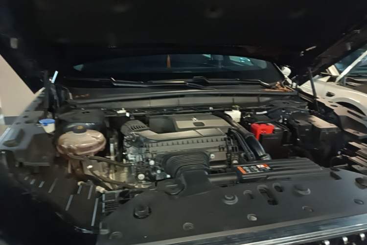 Used Lincoln Nautilus 2023 2.0T Four-Wheel Drive Luxury Edition Engine Bay