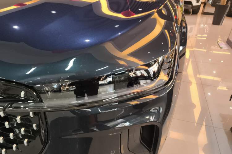 Used Lincoln Nautilus 2023 2.0T All-Wheel-Drive Zunrui Hybrid Version Left Front Headlight