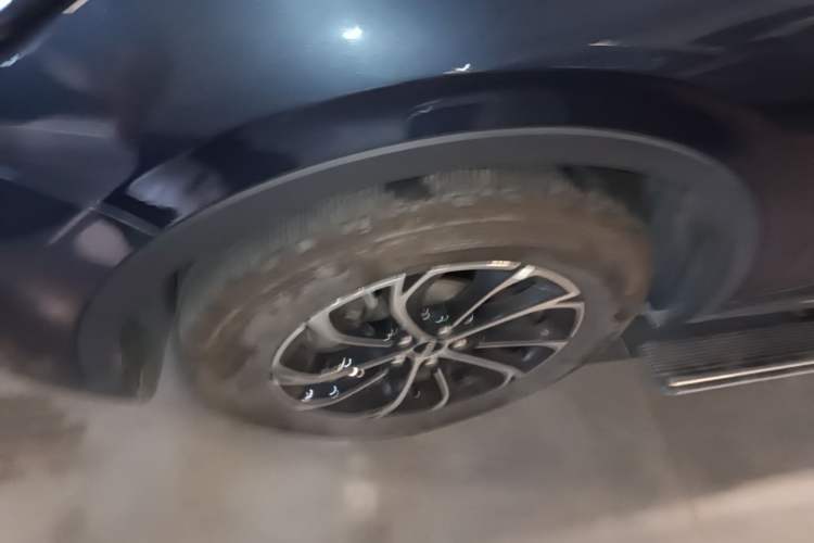 Used Lincoln Nautilus 2023 2.0T Four-Wheel Drive Luxury Edition Left Front Wheel Hub