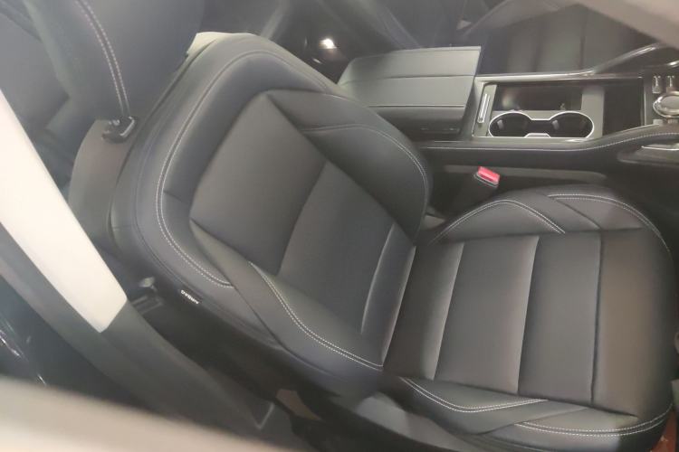 Used Lincoln Nautilus 2023 2.0T All-Wheel-Drive Luxury Edition Right Front Seat