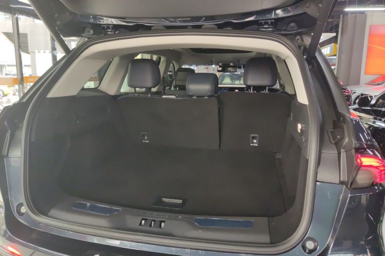 Used Lincoln Nautilus 2023 2.0T All-Wheel-Drive Luxury Edition Trunk