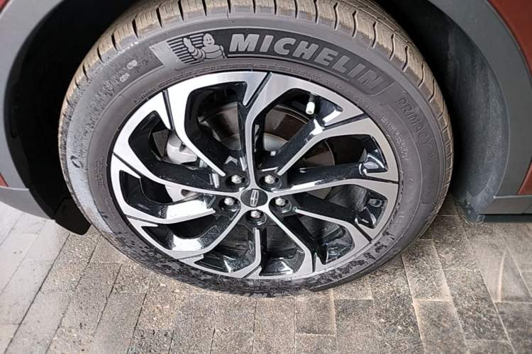 Used Lincoln Nautilus 2023 2.0T Four-Wheel Drive Zunrui Version Left Front Wheel Hub
