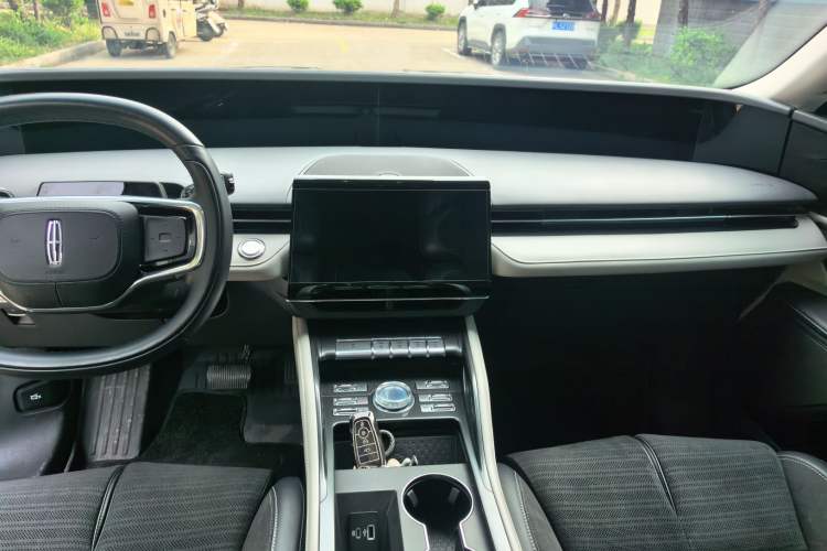Used Lincoln Nautilus 2023 2.0T All-Wheel-Drive Zunrui Hybrid Version Audio And AC Panel