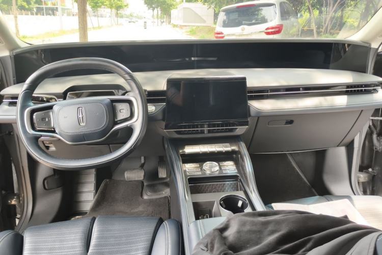 Used Lincoln Nautilus 2023 2.0T Four-Wheel Drive Zunrui Version Center Console