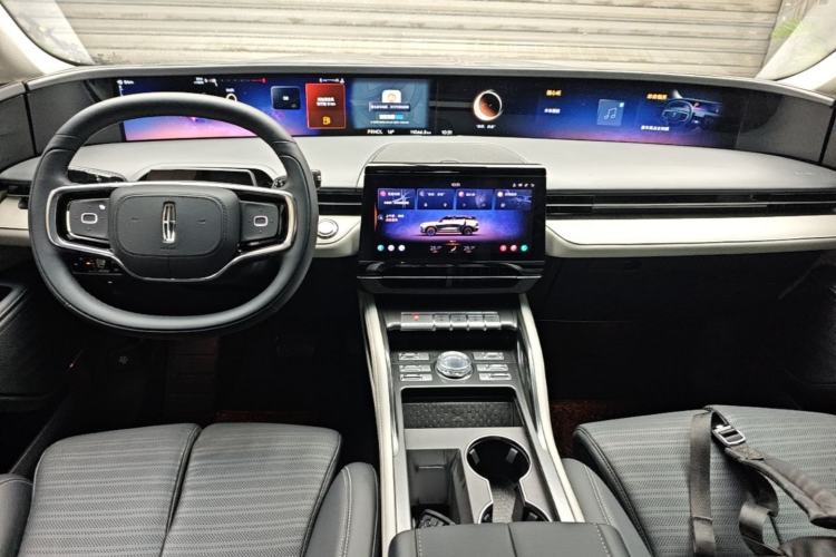 Used Lincoln Nautilus 2023 2.0T Four-Wheel Drive Zunrui Version Center Console