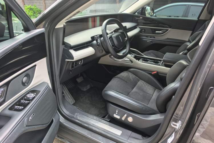 Used Lincoln Nautilus 2023 2.0T All-Wheel-Drive Zunrui Hybrid Version Driver Seat