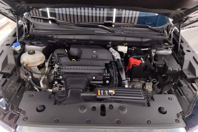 Used Lincoln Nautilus 2023 2.0T Four-Wheel Drive Luxury Edition Engine Bay