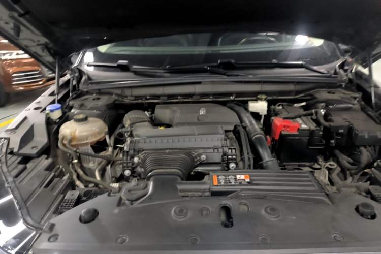 Used Lincoln Nautilus 2023 2.0T All-Wheel-Drive Luxury Edition Engine Bay
