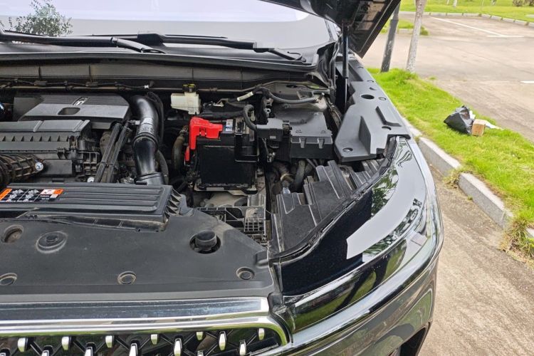 Used Lincoln Nautilus 2023 2.0T Four-Wheel Drive Luxury Edition Engine Bay Left