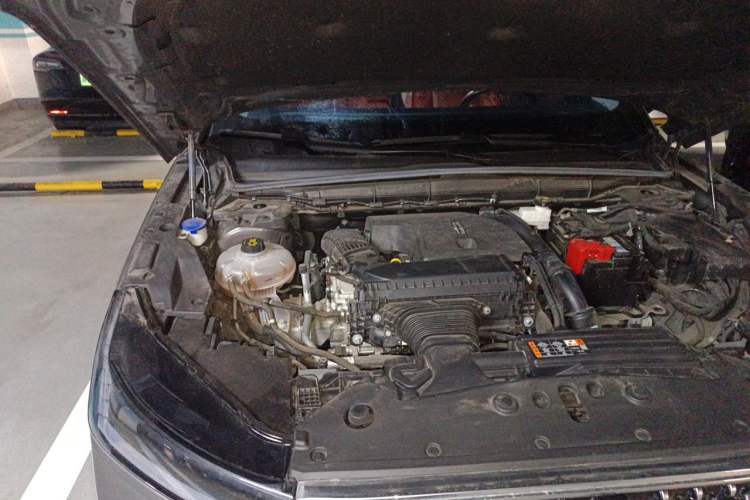 Used Lincoln Nautilus 2023 2.0T Four-Wheel Drive Zunrui Version Engine Bay Right