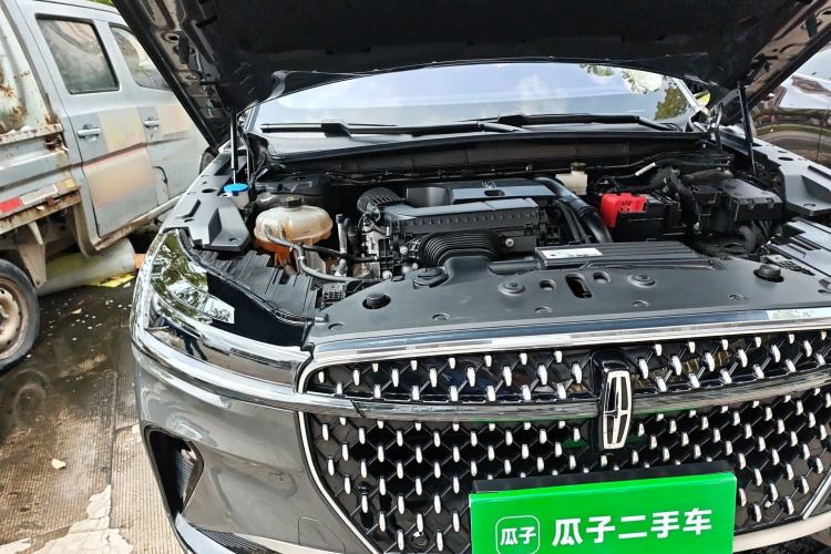 Used Lincoln Nautilus 2023 2.0T Four-Wheel Drive Luxury Edition Engine Bay Right