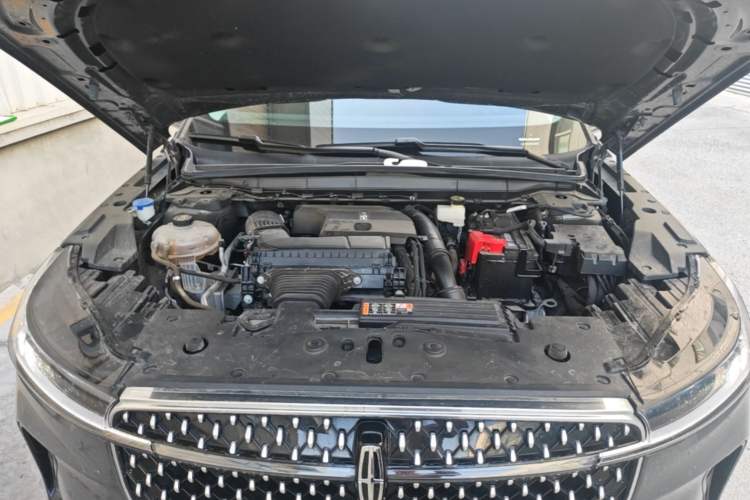 Used Lincoln Nautilus 2023 2.0T Four-Wheel Drive Luxury Edition Engine Bay