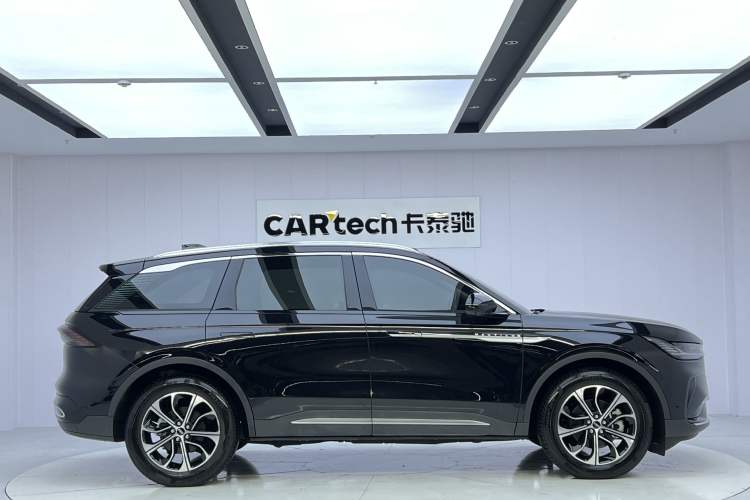 Used Lincoln Nautilus 2023 2.0T All-Wheel-Drive Luxury Edition Exterior 2