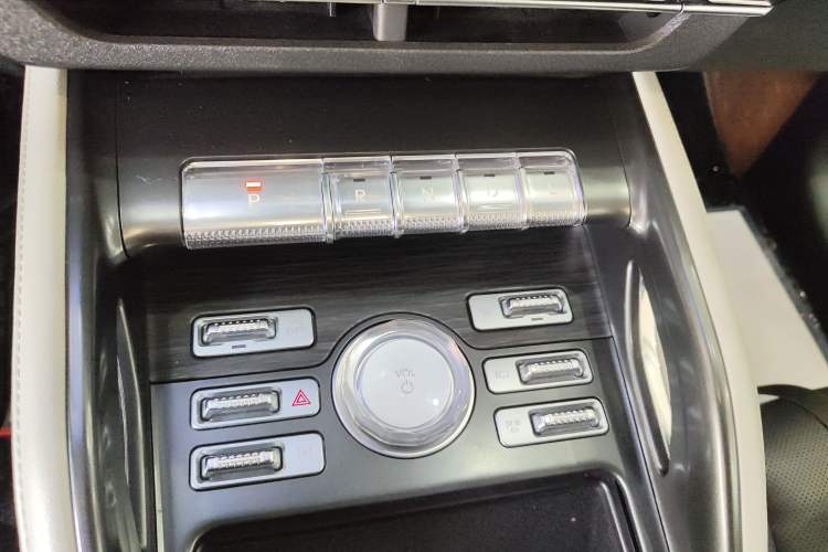 Used Lincoln Nautilus 2023 2.0T Four-Wheel Drive Luxury Edition Gear Lever