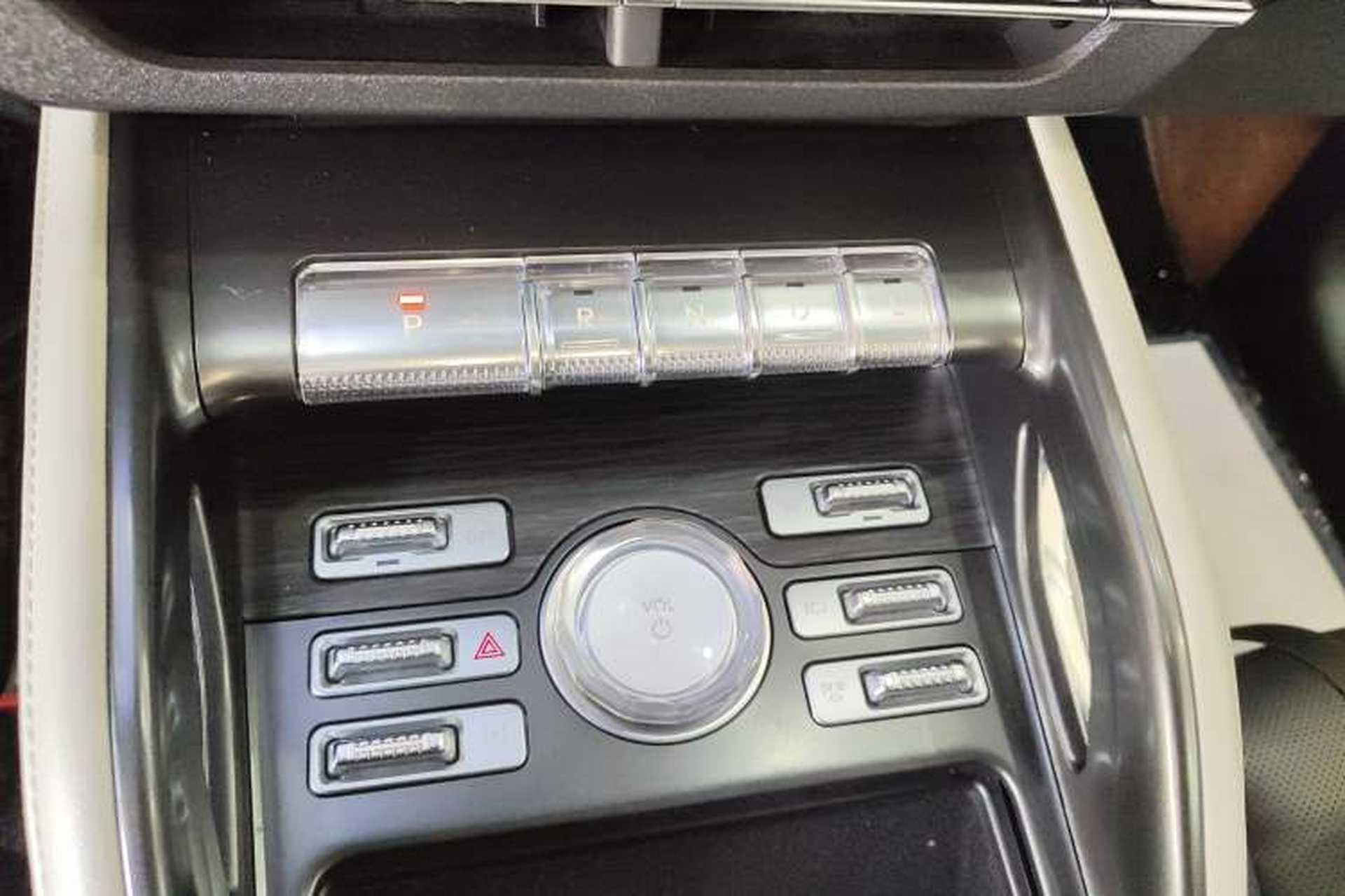 Used Lincoln Nautilus 2023 2.0T Four-Wheel Drive Luxury Edition Gear Lever