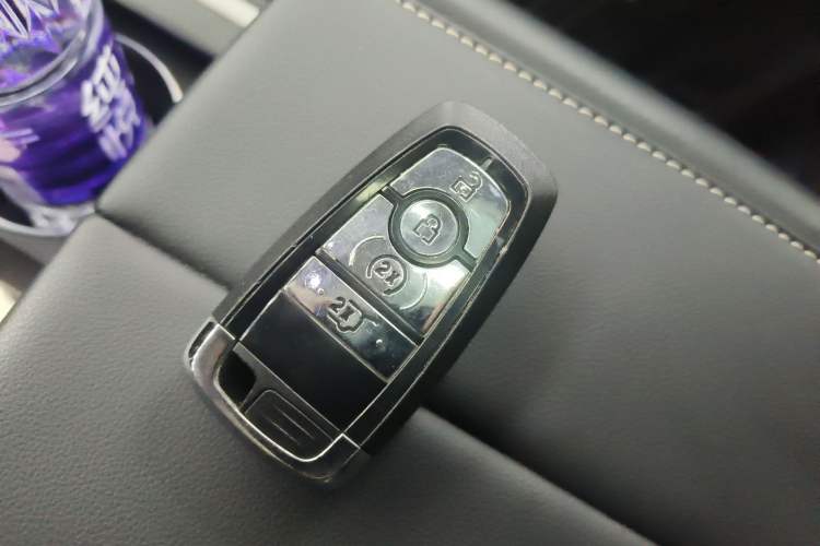 Used Lincoln Nautilus 2023 2.0T Four-Wheel Drive Luxury Edition Interior 1