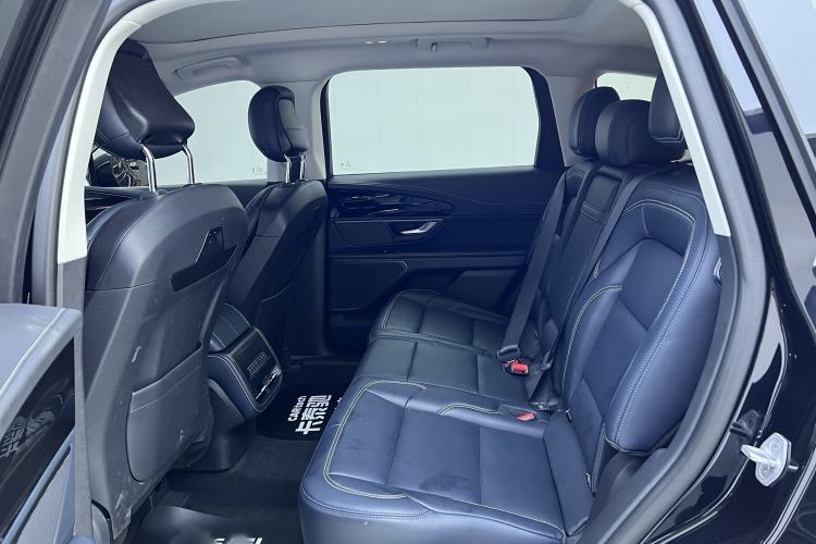 Used Lincoln Nautilus 2023 2.0T All-Wheel-Drive Luxury Edition Interior 3