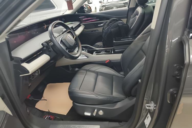 Used Lincoln Nautilus 2023 2.0T All-Wheel-Drive Luxury Hybrid Edition Left Front Seat