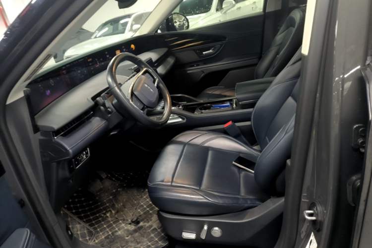 Used Lincoln Nautilus 2023 2.0T All-Wheel-Drive Luxury Edition Left Front Seat
