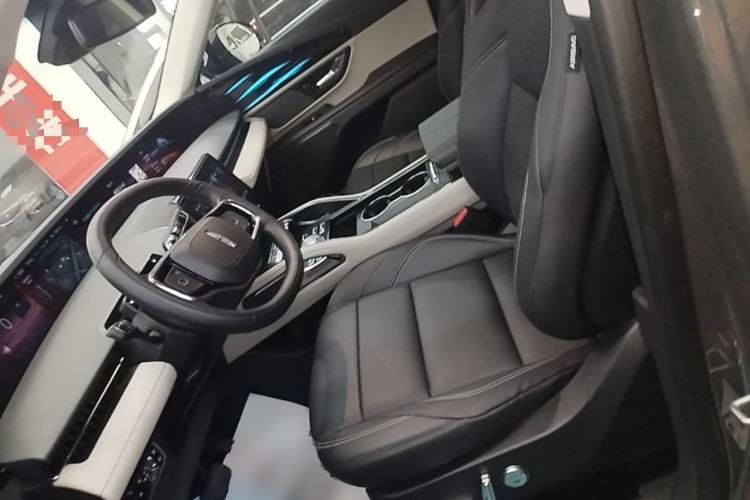Used Lincoln Nautilus 2023 2.0T All-Wheel-Drive Luxury Edition Left Front Seat