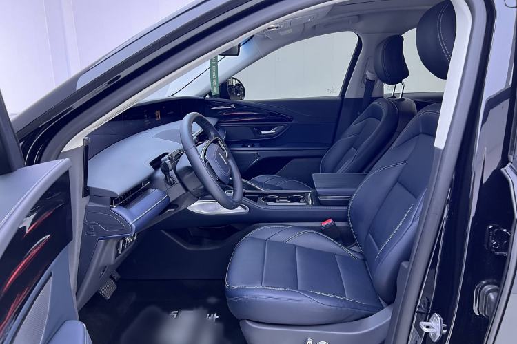 Used Lincoln Nautilus 2023 2.0T All-Wheel-Drive Luxury Edition Left Front Seat
