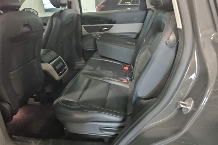 Used Lincoln Nautilus 2023 2.0T Four-Wheel Drive Luxury Edition Left Rear Seat