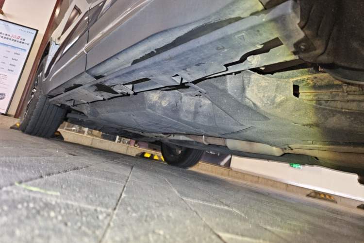 Used Lincoln Nautilus 2023 2.0T Four-Wheel Drive Luxury Edition Left Side Sill