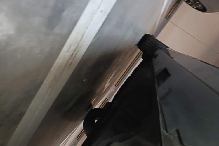 Used Lincoln Nautilus 2023 2.0T All-Wheel-Drive Zunrui Hybrid Version Left Side Sill
