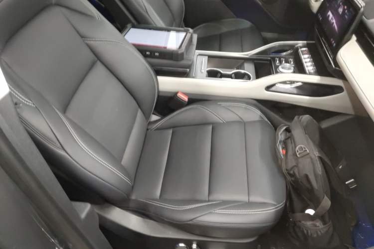 Used Lincoln Nautilus 2023 2.0T Four-Wheel Drive Luxury Edition Right Front Seat