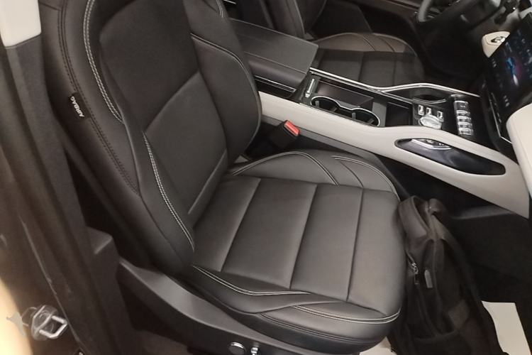 Used Lincoln Nautilus 2023 2.0T All-Wheel-Drive Luxury Edition Right Front Seat
