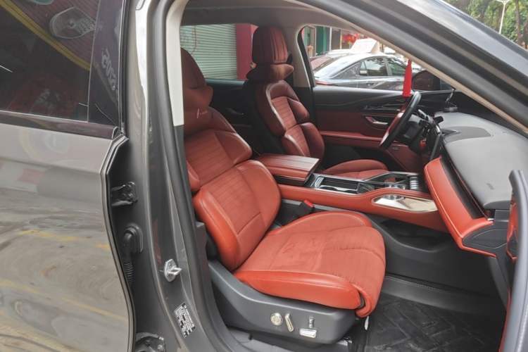 Used Lincoln Nautilus 2023 2.0T All-Wheel-Drive Zunrui Hybrid Version Right Front Seat