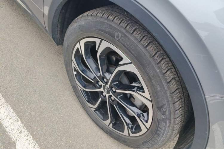 Used Lincoln Nautilus 2023 2.0T Four-Wheel Drive Zunrui Version Right Front Wheel Hub