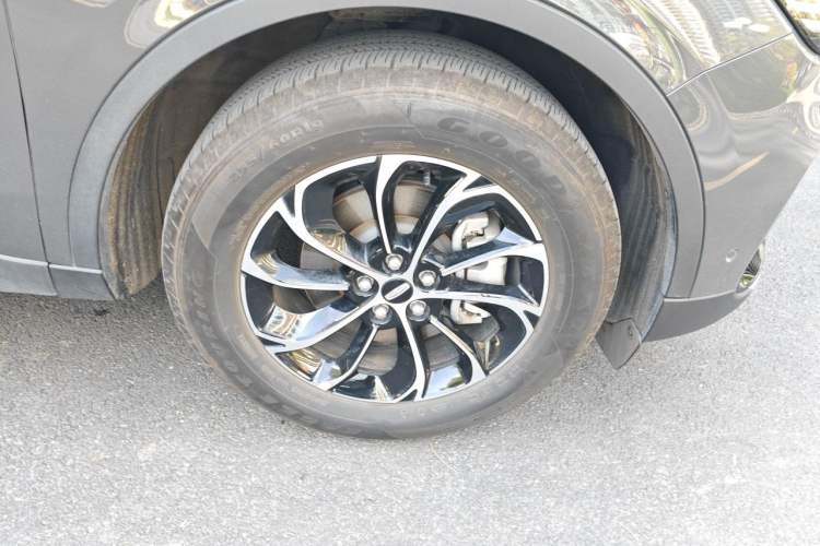 Used Lincoln Nautilus 2023 2.0T Four-Wheel Drive Luxury Edition Right Front Wheel Hub