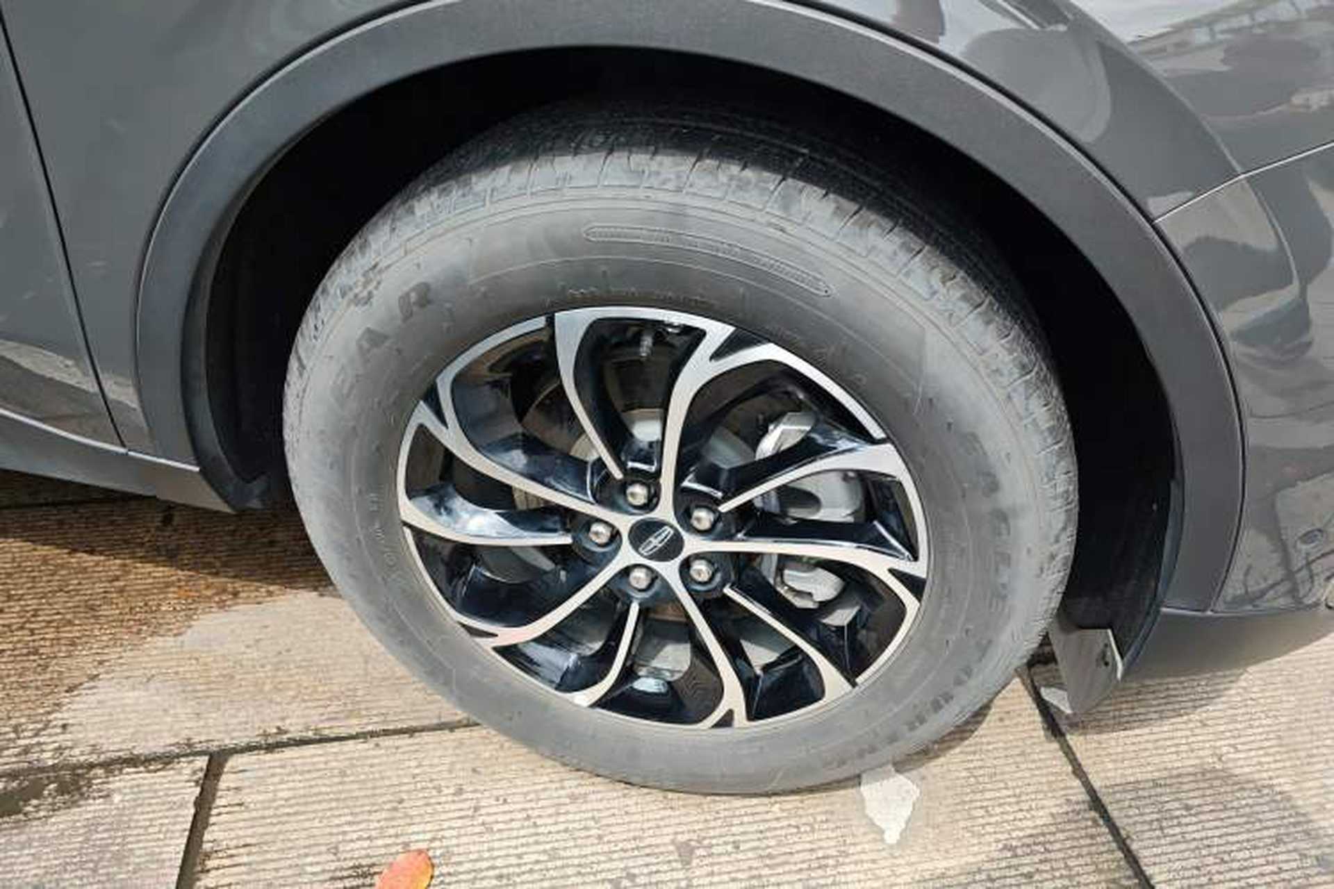 Used Lincoln Nautilus 2023 2.0T Four-Wheel Drive Luxury Edition Right Front Wheel Hub