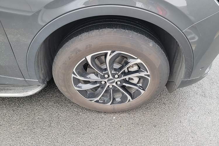 Used Lincoln Nautilus 2023 2.0T Four-Wheel Drive Luxury Edition Right Front Wheel Hub